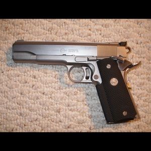 Meet your Posher, Denis